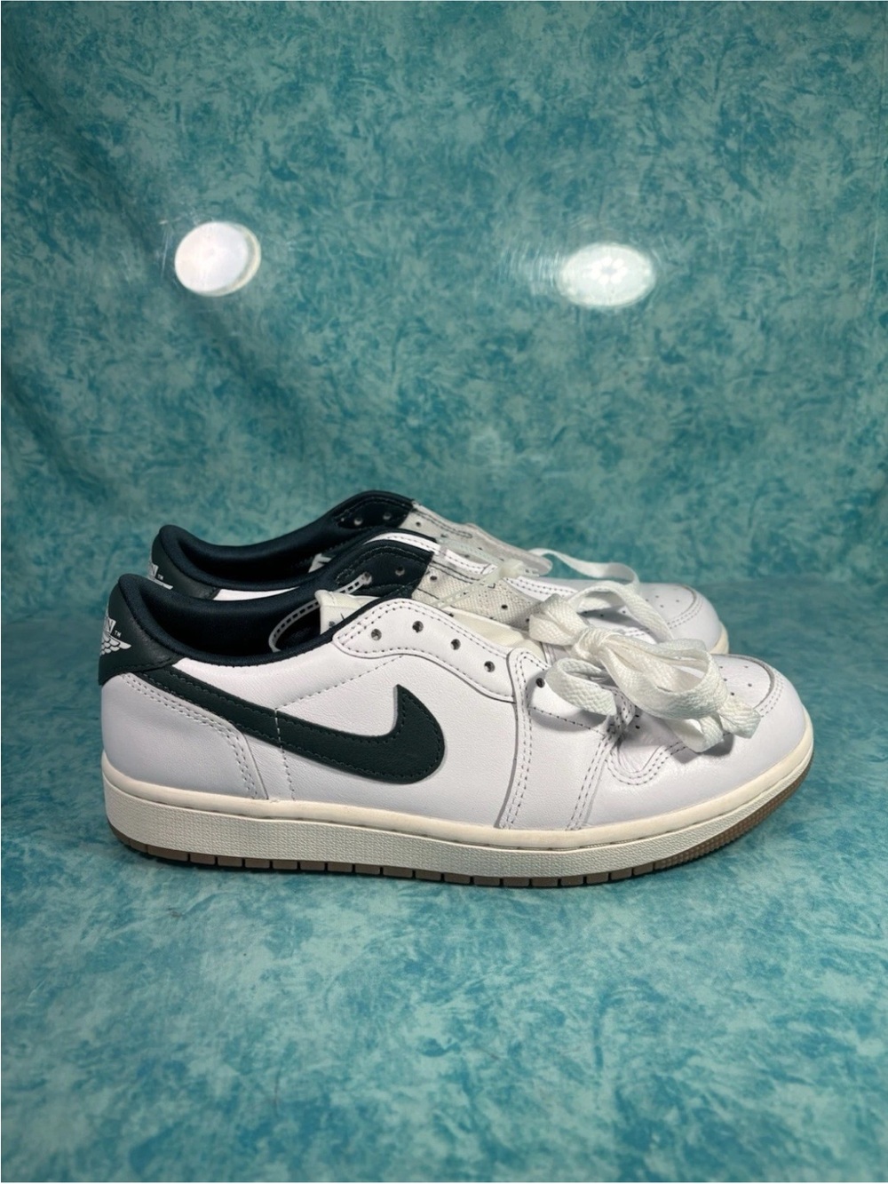 Nike Air Jordan 1 Retro Women’s White Green Low Top Leather Shoes Size 9